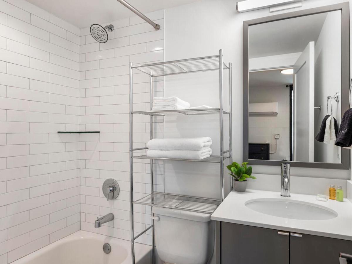 Апартаменты Comfortable Studio With Queen Bed, City Walkable! Атланта Экстерьер фото