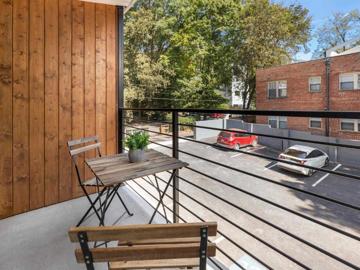 Апартаменты Comfortable Studio With Queen Bed, City Walkable! Атланта Экстерьер фото