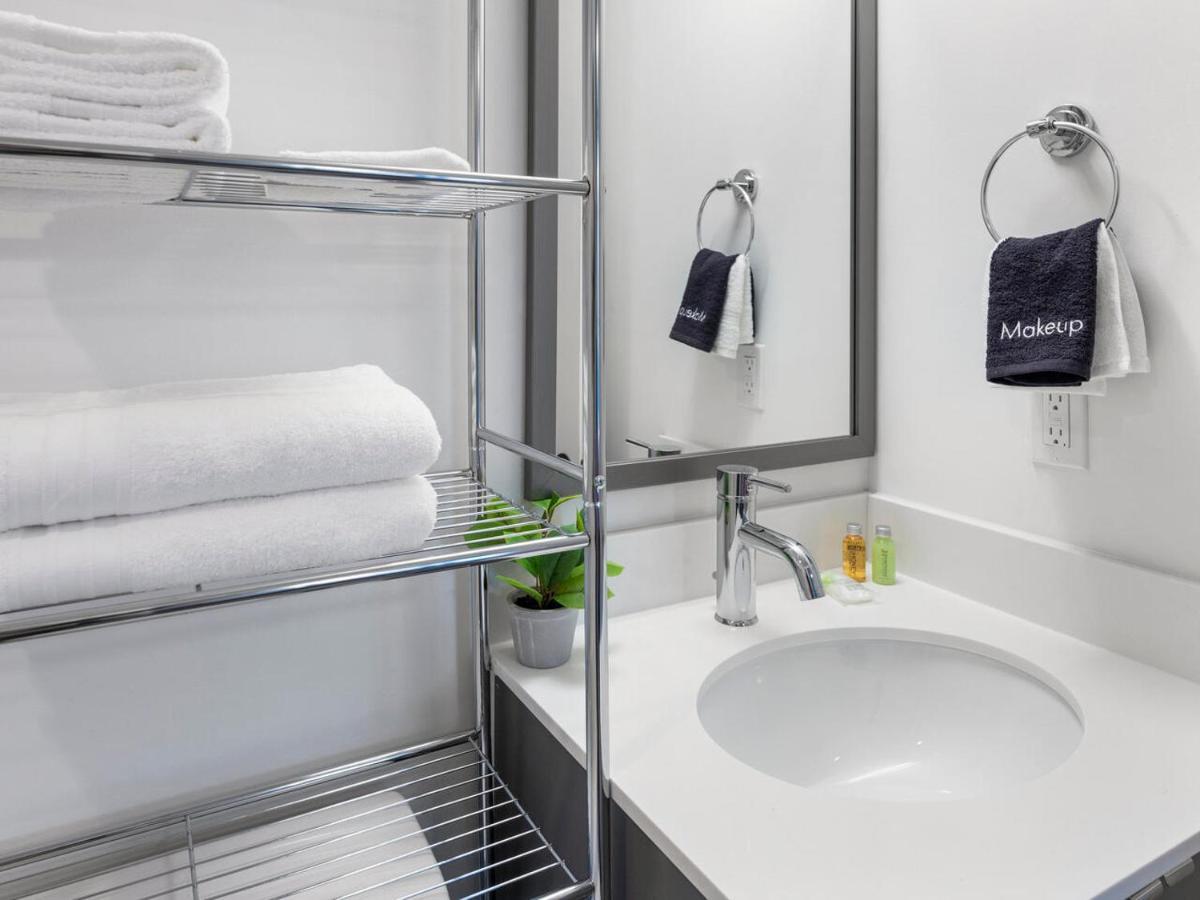 Апартаменты Comfortable Studio With Queen Bed, City Walkable! Атланта Экстерьер фото